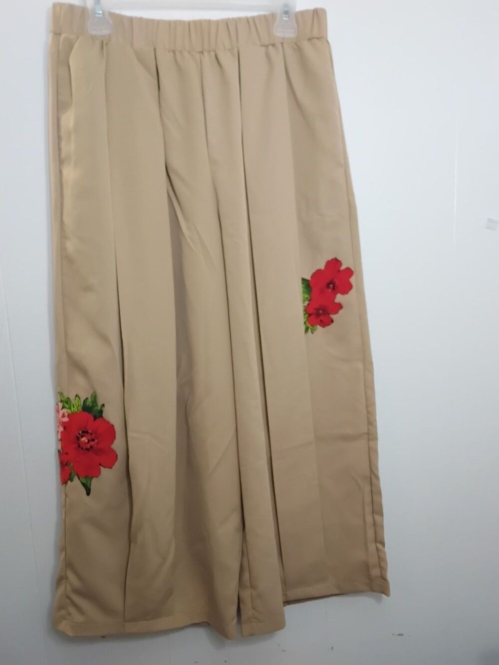 Wide Led upscale pants Size LX